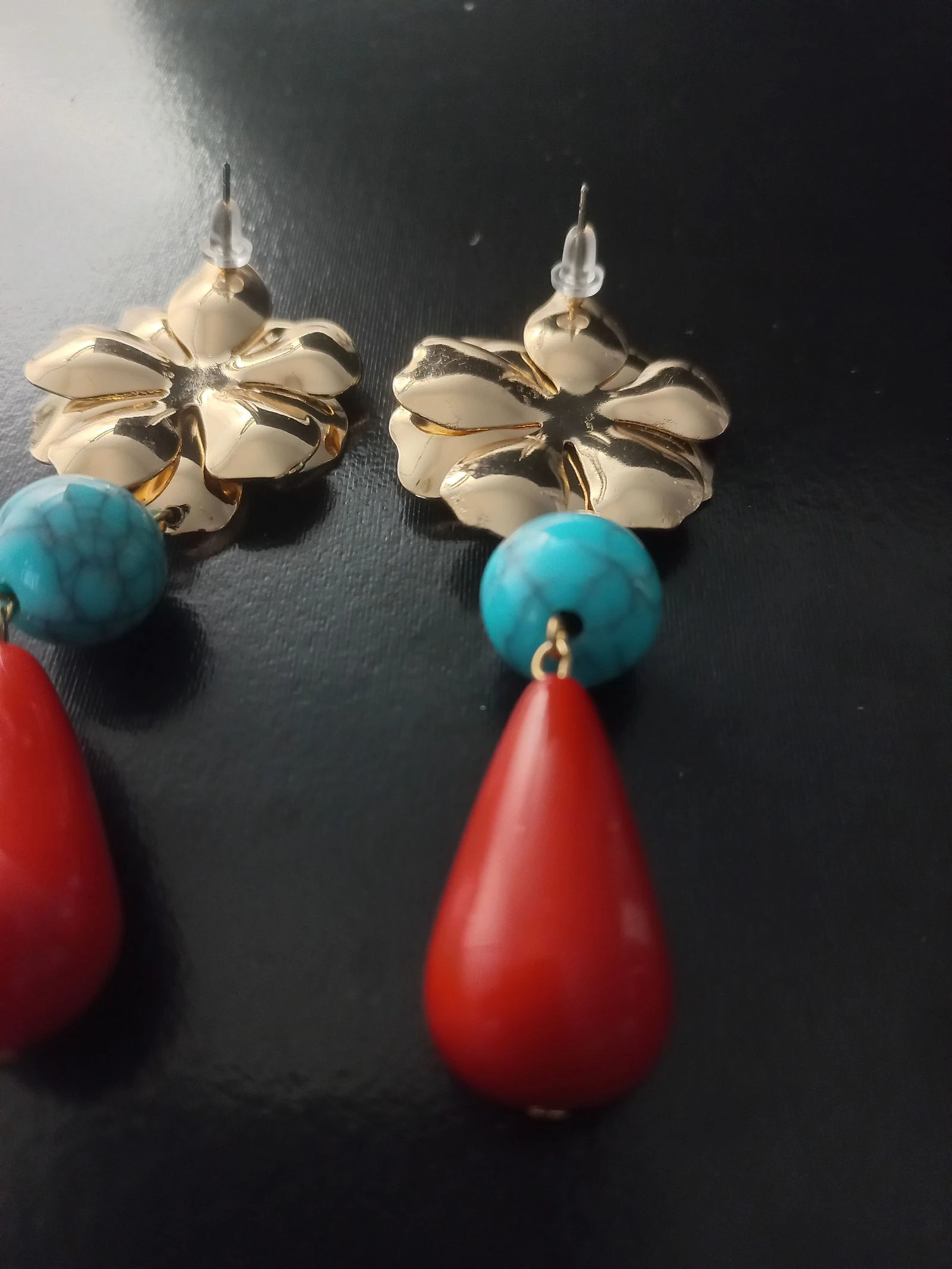 Brincos de espigão azul e vermelho – photo 2